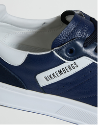 Men's Claudius Lace Up Sneakers in Blue Size 40