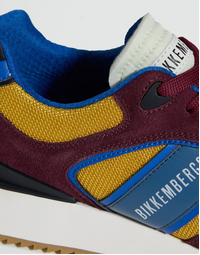 Men's Puyol Lace Up Sneakers in Cherry Size 40