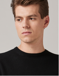 Ernest Classic Crew in Black X-Large