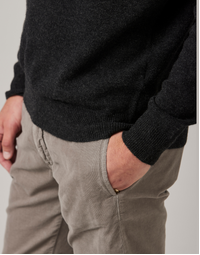 Ernest Classic Crew in Charcoal Large