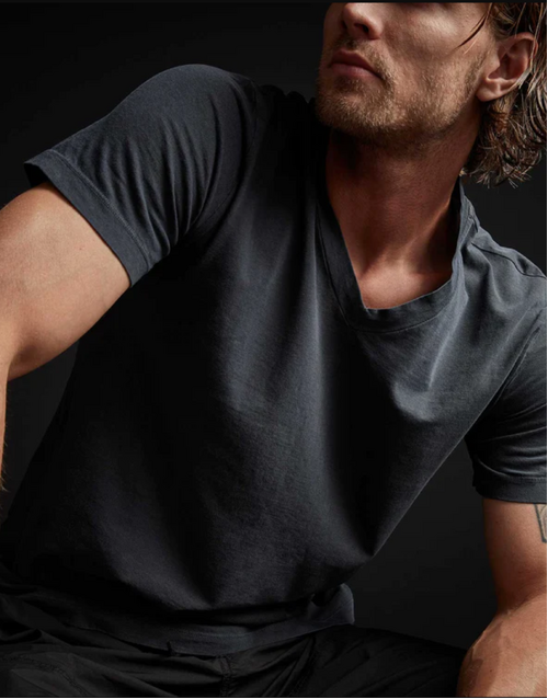 JAMES PERSE | Short Sleeve V-Neck Tee | Titan